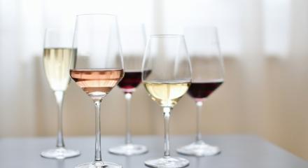 Paharul potrivit pentru vin sau cum să savurezi un vin acasă