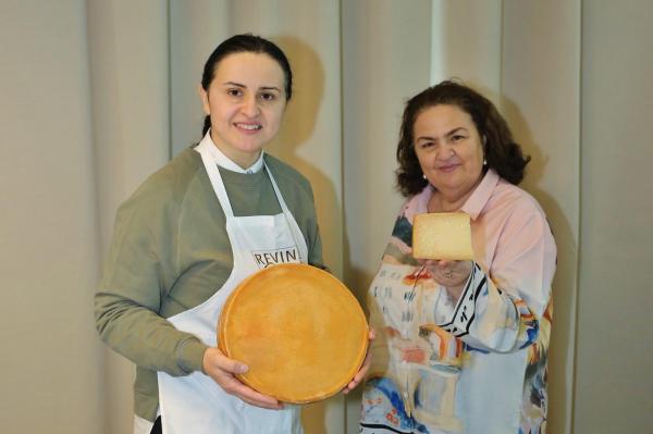 15 brânzeturi maturate românești pe care trebuie să le cunoști și să le încerci