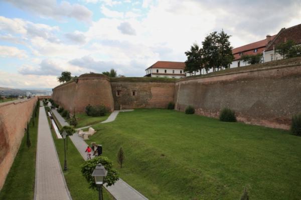 Cetatea Alba Carolina The White Fortress 