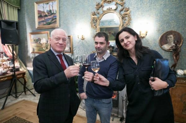 Crama AVINCIS a lansat o nouă gamă de vinuri „VILA DOBRUŞA”
