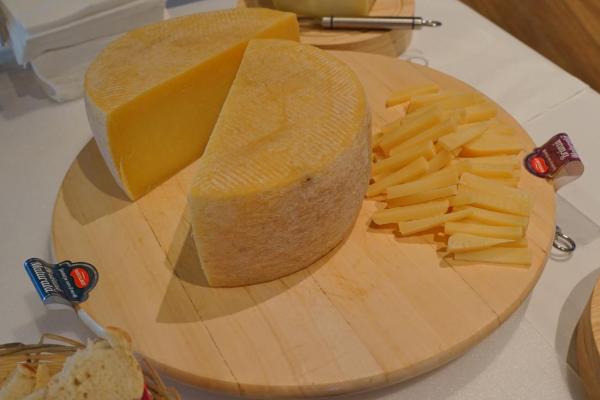 Degustare de brânzeturi și vinuri românești, 16 noiembrie 2019