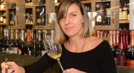 Irina Mărășoiu, proprietar Vinmag.ro: Majoritate clienților au comandat vinuri cu prețuri cuprinse între 48-70 lei. 