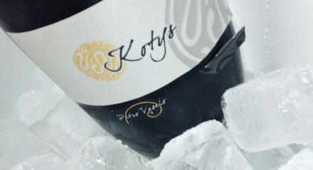 Kotys Petro Vaselo Winery - the first not disgorged sparkling wine from Romania