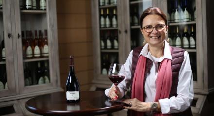 Mihaela TYREL de POIX, proprietar SERVE: Sperăm ca valorile să se reașeze pe baze sănătoase și în acest sens viticultura și vinurile să revină în atenția oamenilor și poate și a autorităților.