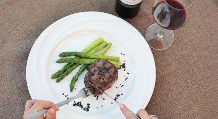 Perfect wine pairings for grilled meats and vegetables