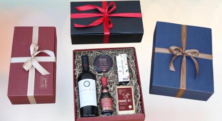 Revino - Cadouri gourmet, ambalaje premium și evenimente corporate cu vinuri și brânzeturi artizanale
